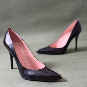 Stuart Weitzman Naughty Black Kid Leather Heels with Pink Lining 12W
